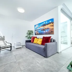 https://karma-famara-1.in-canary-islands.com